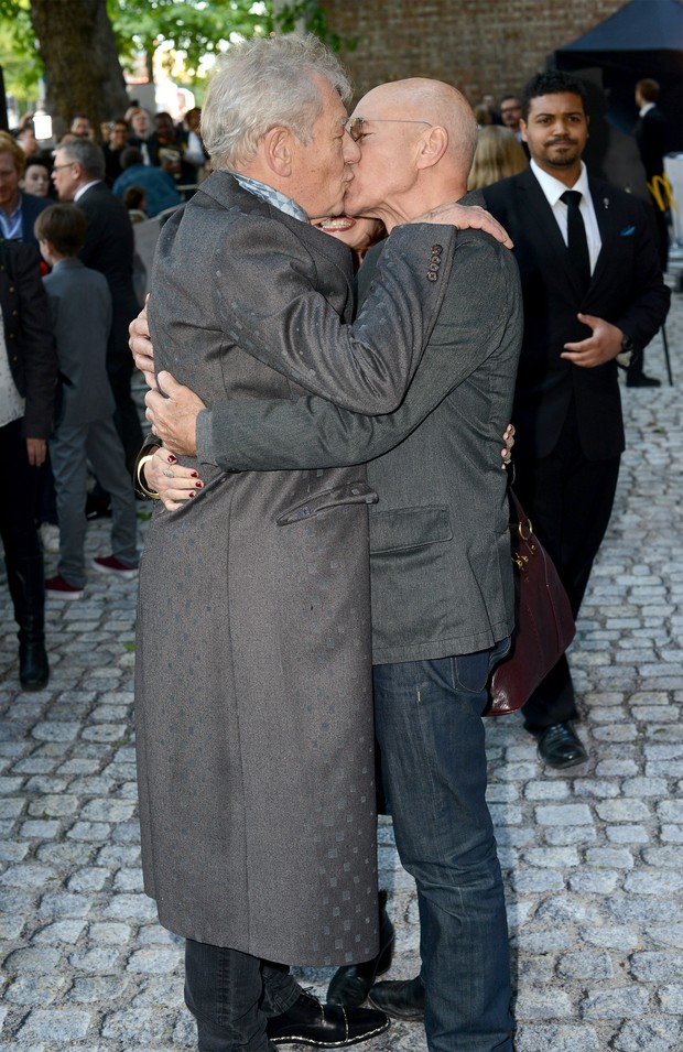 Professor Xavier e Magneto se beijaram na estreia de Mr. Holmes (2)