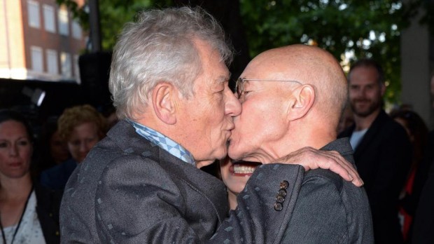 Professor Xavier e Magneto se beijaram na estreia de Mr. Holmes