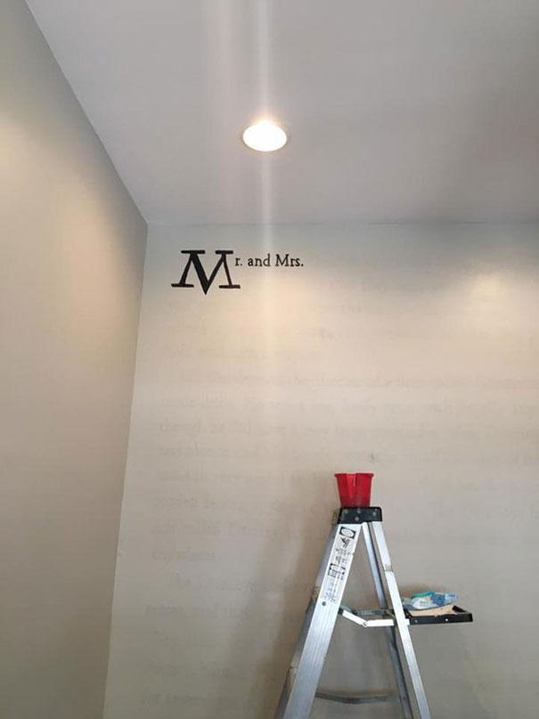 Fã de Harry Potter pintou primeira página do livro A Pedra Filosofal